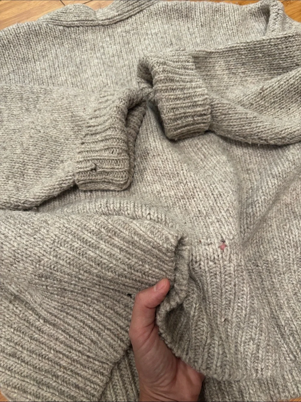 Babaa Neutral Gray Chunky V-Neck Button Front Cardigan